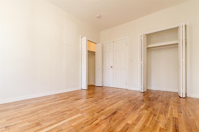 Building Photo - 86 Highwood Terrace