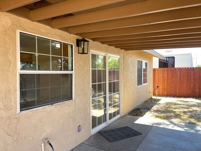 Building Photo - Spacious Four Bedroom Two Bathroom home for lease in San Bernardino, CA $3,175