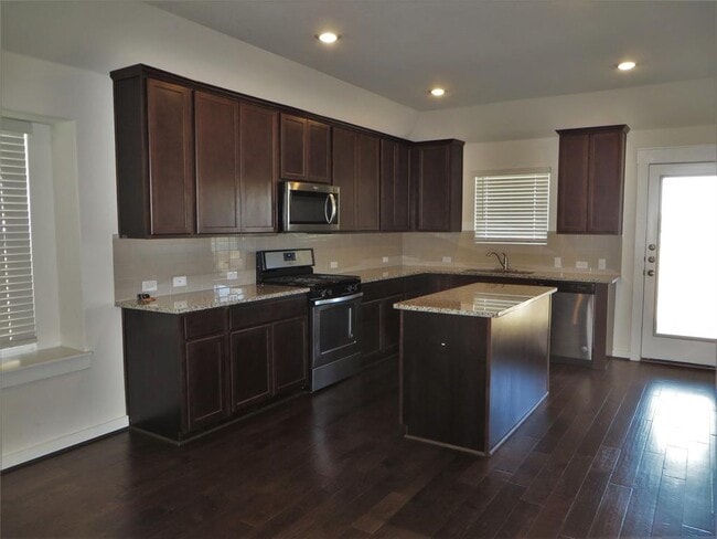Building Photo - 217 Gidran Trail