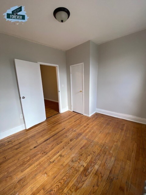 Building Photo - 335 E 34th St
