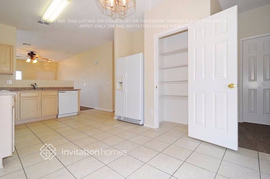 Building Photo - 13988 N 132nd Ct