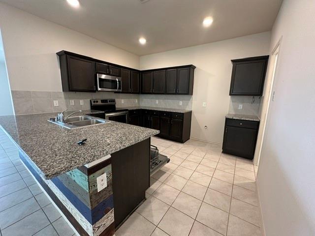 Building Photo - 1202 Meadow Wood Ct