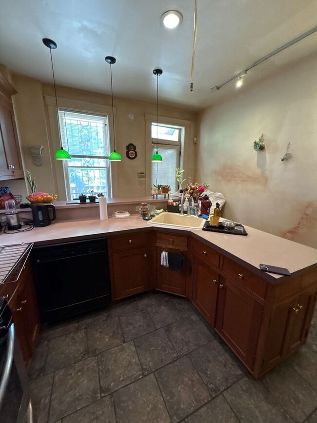 Building Photo - 3125 N Calvert St