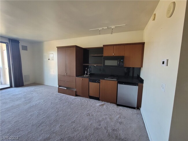 Building Photo - 29 Montelago Blvd