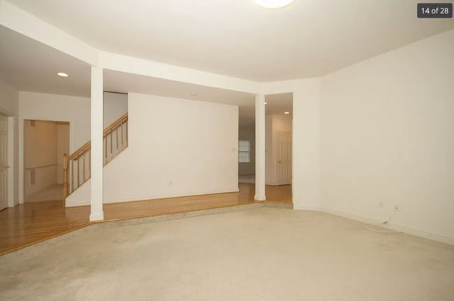 Building Photo - 317 Chamborley Dr