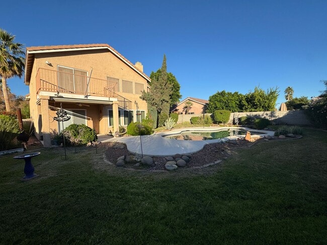 Building Photo - 4 Bedroom Corner Lot Great Location