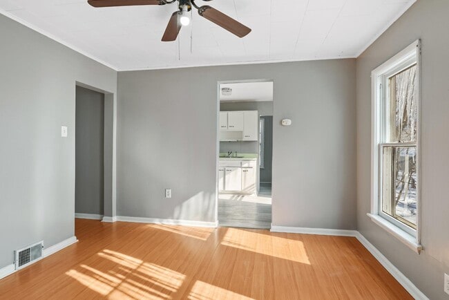 Building Photo - 213 Fletcher Ave