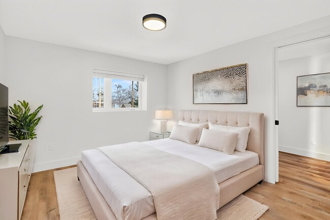 Building Photo - 3400 1/2 Tennyson Street - 1