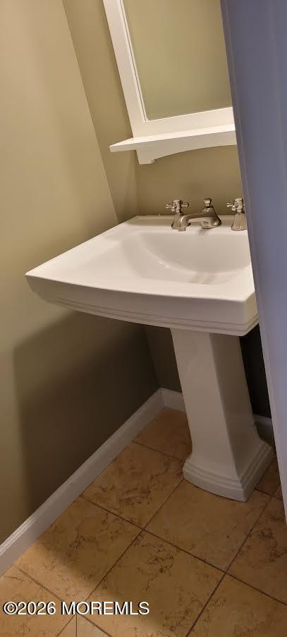 Building Photo - 61 Essex Dr