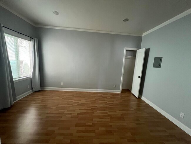 Building Photo - 1846 Spruce St