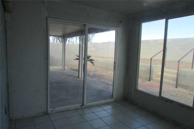 Building Photo - 2428 Pso Cisne