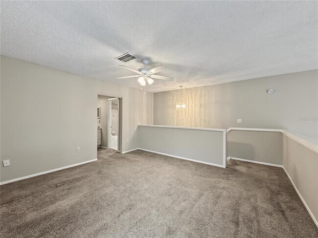 Building Photo - 566 Orange Dr