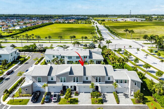 Building Photo - 16474 Helix Ct