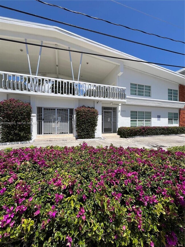 Building Photo - 8080 Tatum Waterway Dr