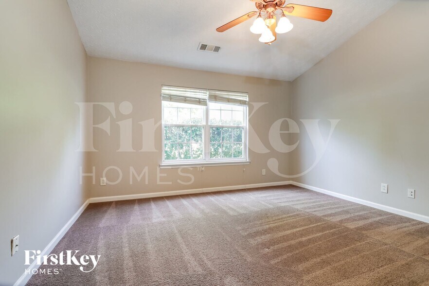 Building Photo - 1193 Liriope Ln SE