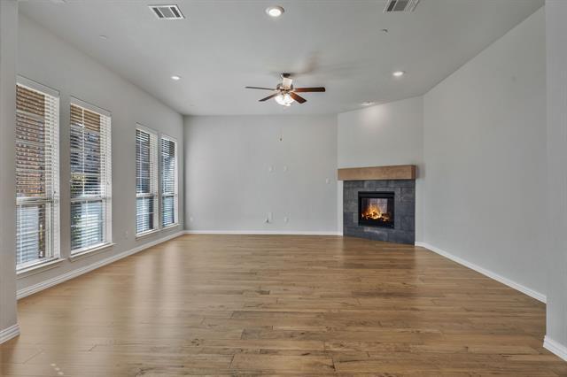 Building Photo - 516 Renaissance Ln