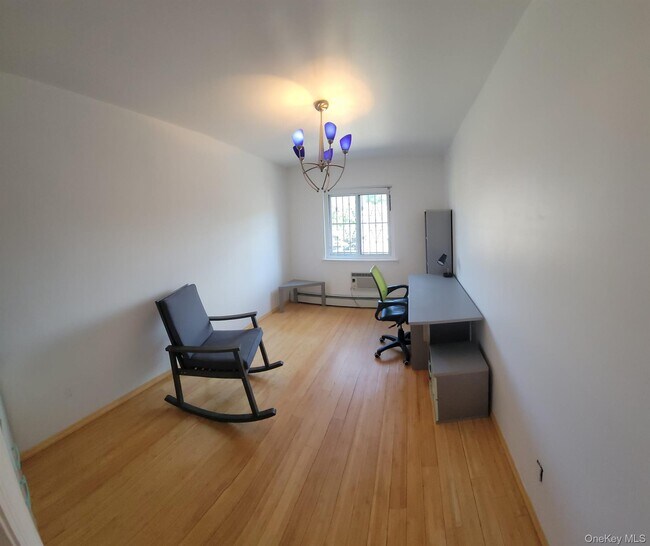 Building Photo - 63-25B Bourton St