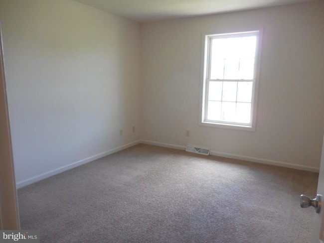 Building Photo - 97 Meadowcreek Dr S