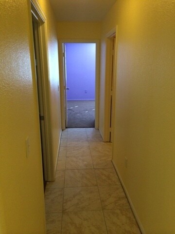 Building Photo - 4 BEDROOM HOME WITH VIEWS, NEAR WAALEW IN SYCAMORE ROCKS AREA OF APPLE VALLEY.