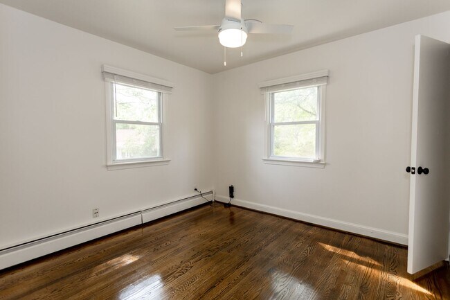 Building Photo - 9113 Taylor St