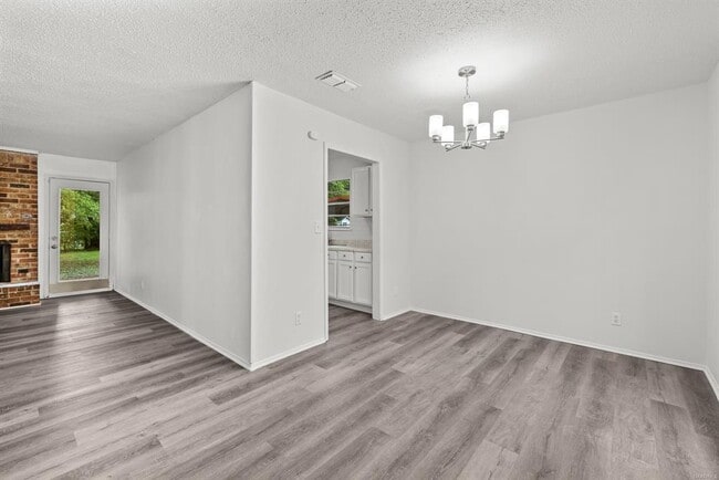 Building Photo - 6140 Cherry Hill Rd