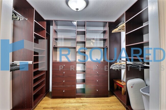 Building Photo - 11325 21st Pl NE