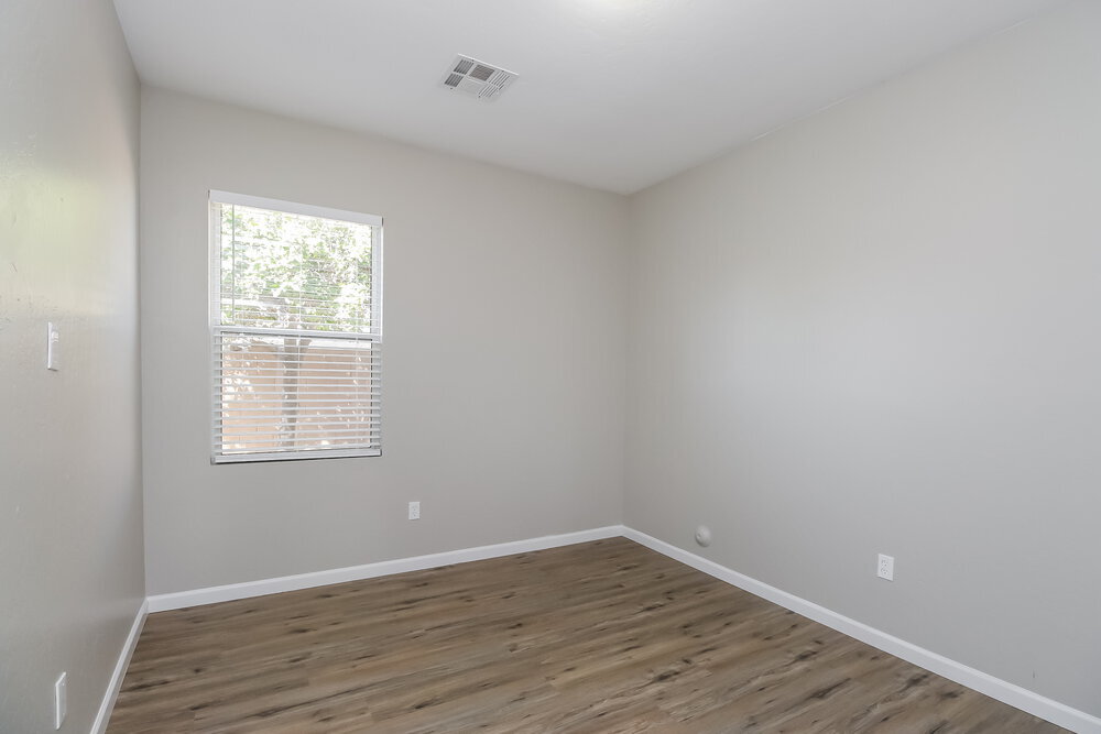 Building Photo - 3974 E Latham Way