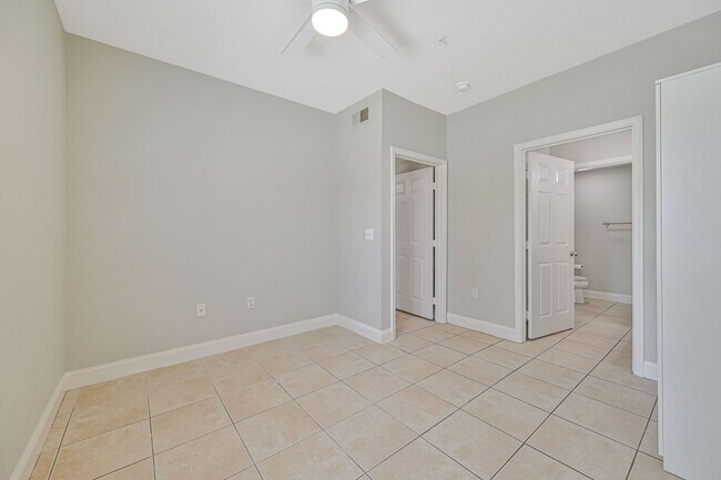 Building Photo - 23660 Walden Center Dr