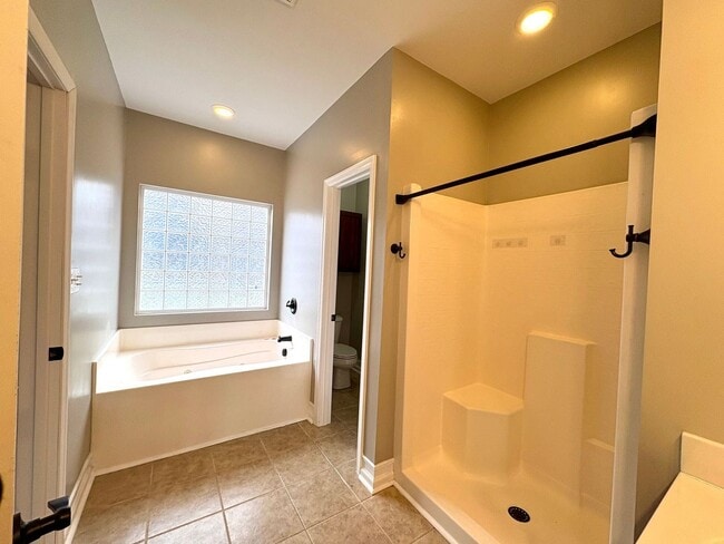 Building Photo - Harbour Breeze Estates