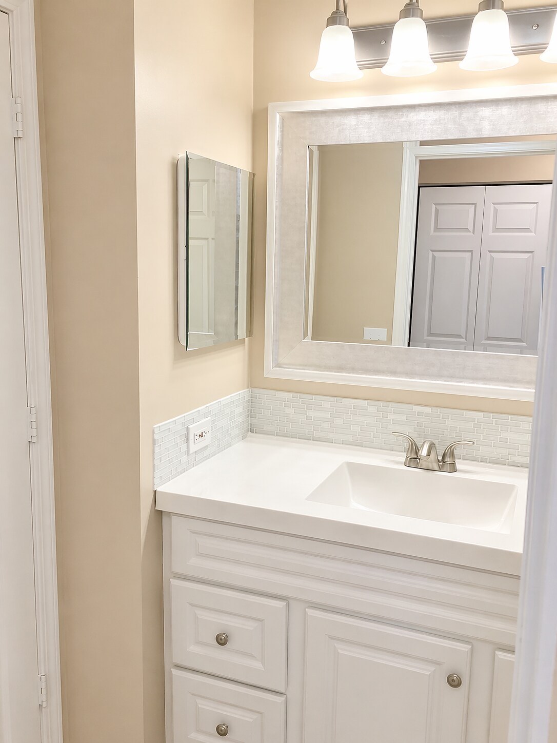 Full Bathroom - 1513 Meadowsedge Ln