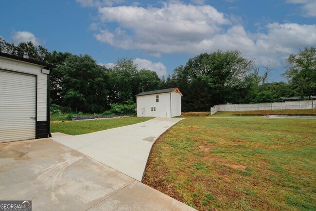 Building Photo - 6157 Orville Dr