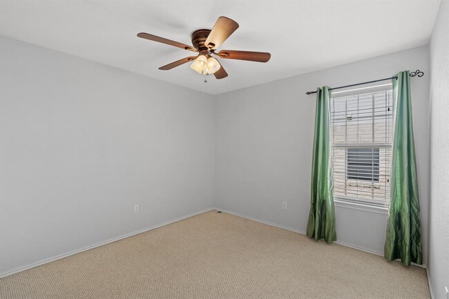 Building Photo - 1609 Abbey Ln