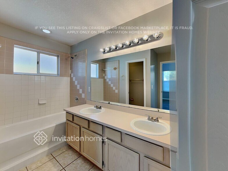 Building Photo - 12258 Sutton Estates Cir W