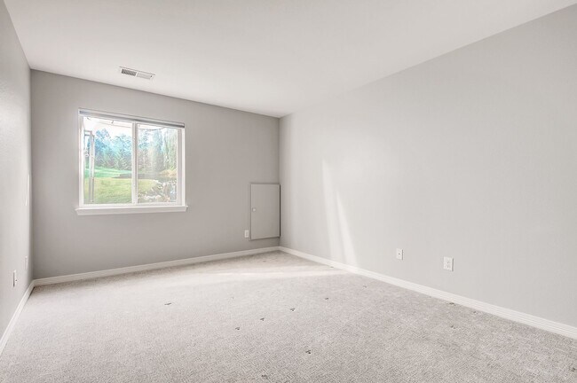 Building Photo - 22165 E Euclid Dr