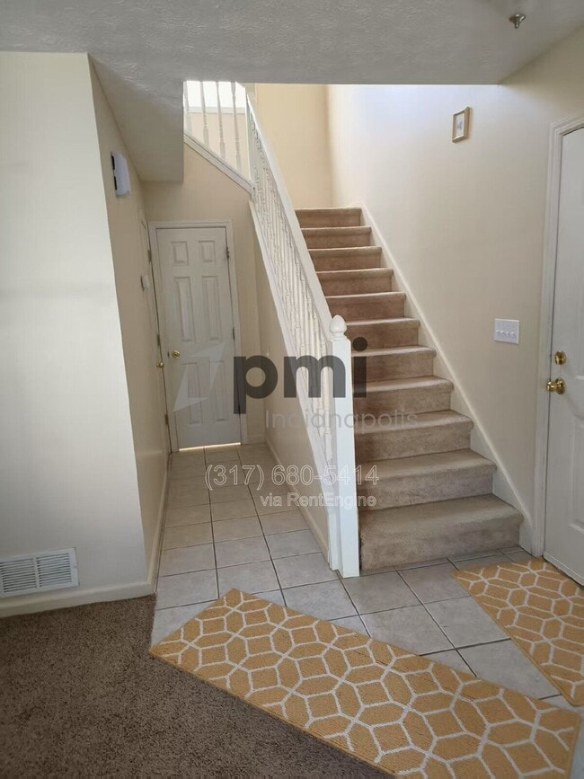 Building Photo - 2871 S Walnut Street Pike