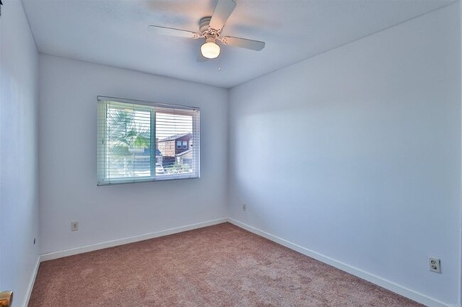 Building Photo - Lovely 3 Bedroom Townhome in Chula Vista!