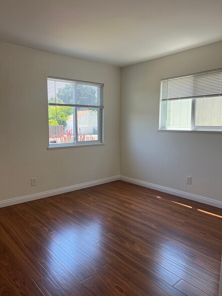 Building Photo - 217 Mendocino St