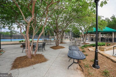 Building Photo - 9485 Nesbit Lakes Dr