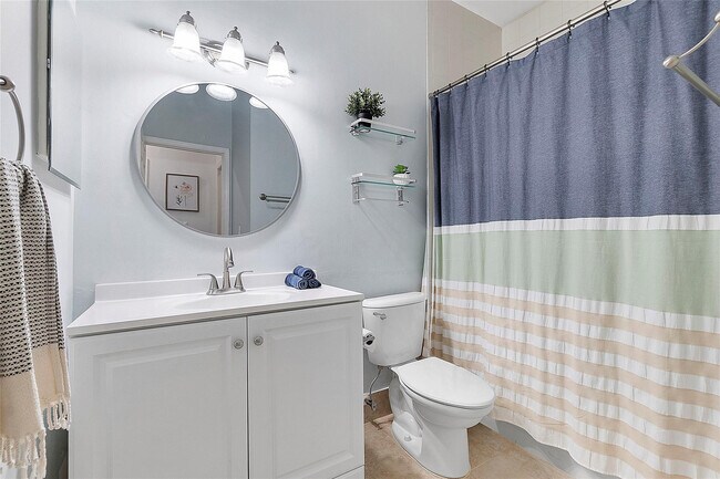 Building Photo - 10650 NW 48th St