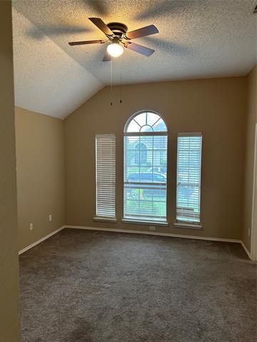 Building Photo - 2604 Crystal Falls Dr