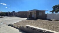 Building Photo - 4533 W Desert Inn Rd