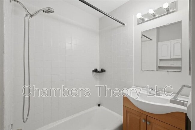 Building Photo - 3327 Webley Ct