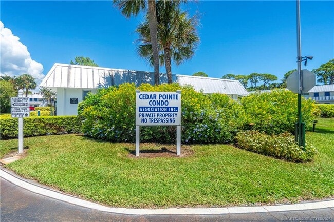 Building Photo - 2929 SE Ocean Blvd