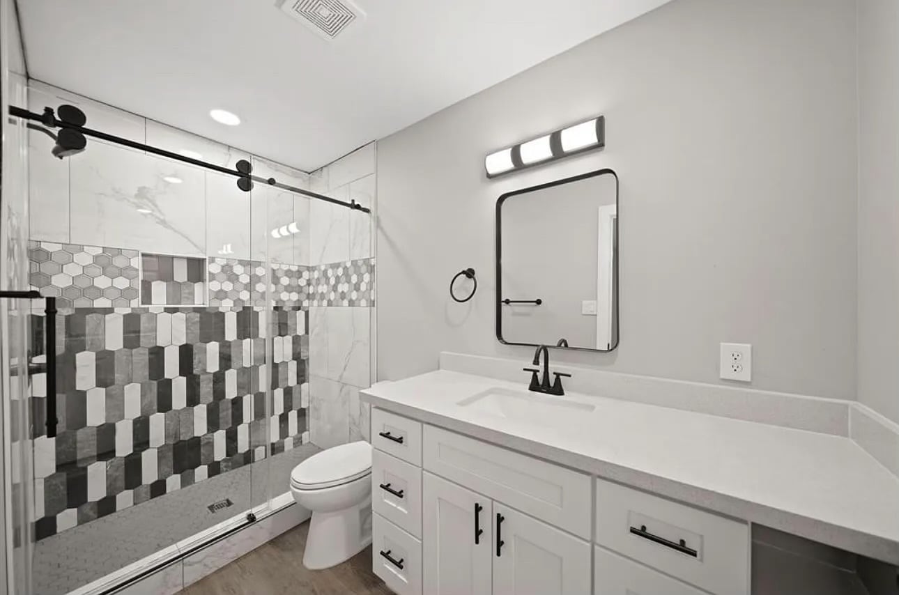 Building Photo - 7109 Avenue L