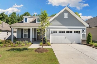 Building Photo - 55+ Del Webb community in Fuquay Varina with tons of amenities! -Available Now!