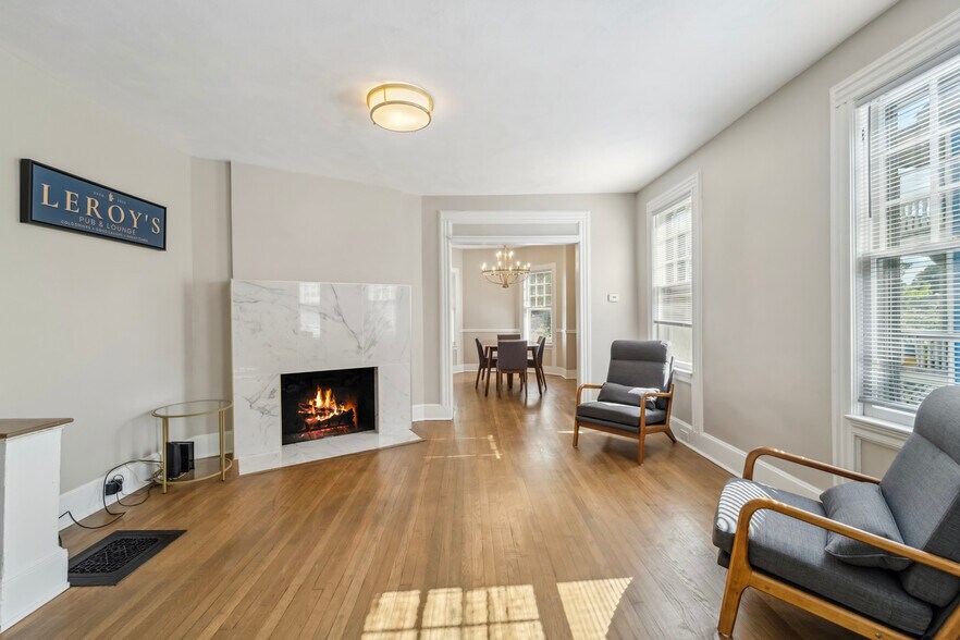 Building Photo - 95 Leroy St