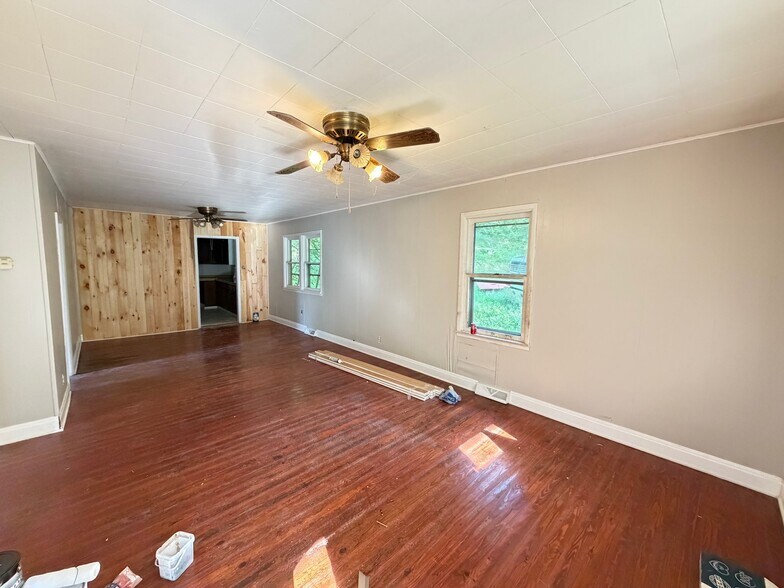 Building Photo - 2634 Big Pete Rd