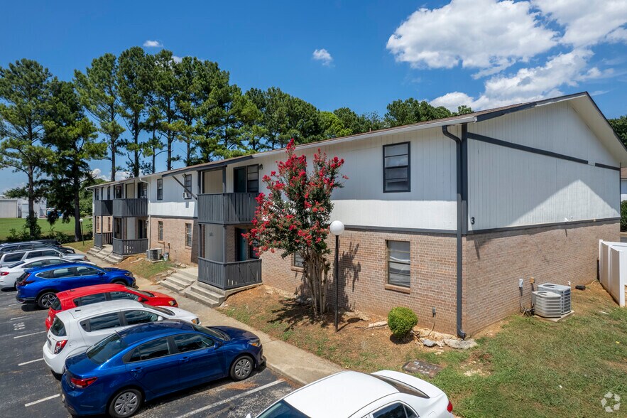 Aura Apartments 11575 Memorial Pky SE Huntsville AL 35803 Apartment