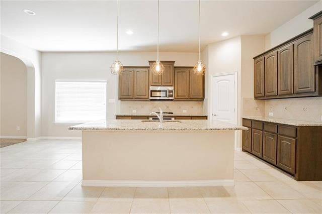Building Photo - 100 Mineral Point Dr