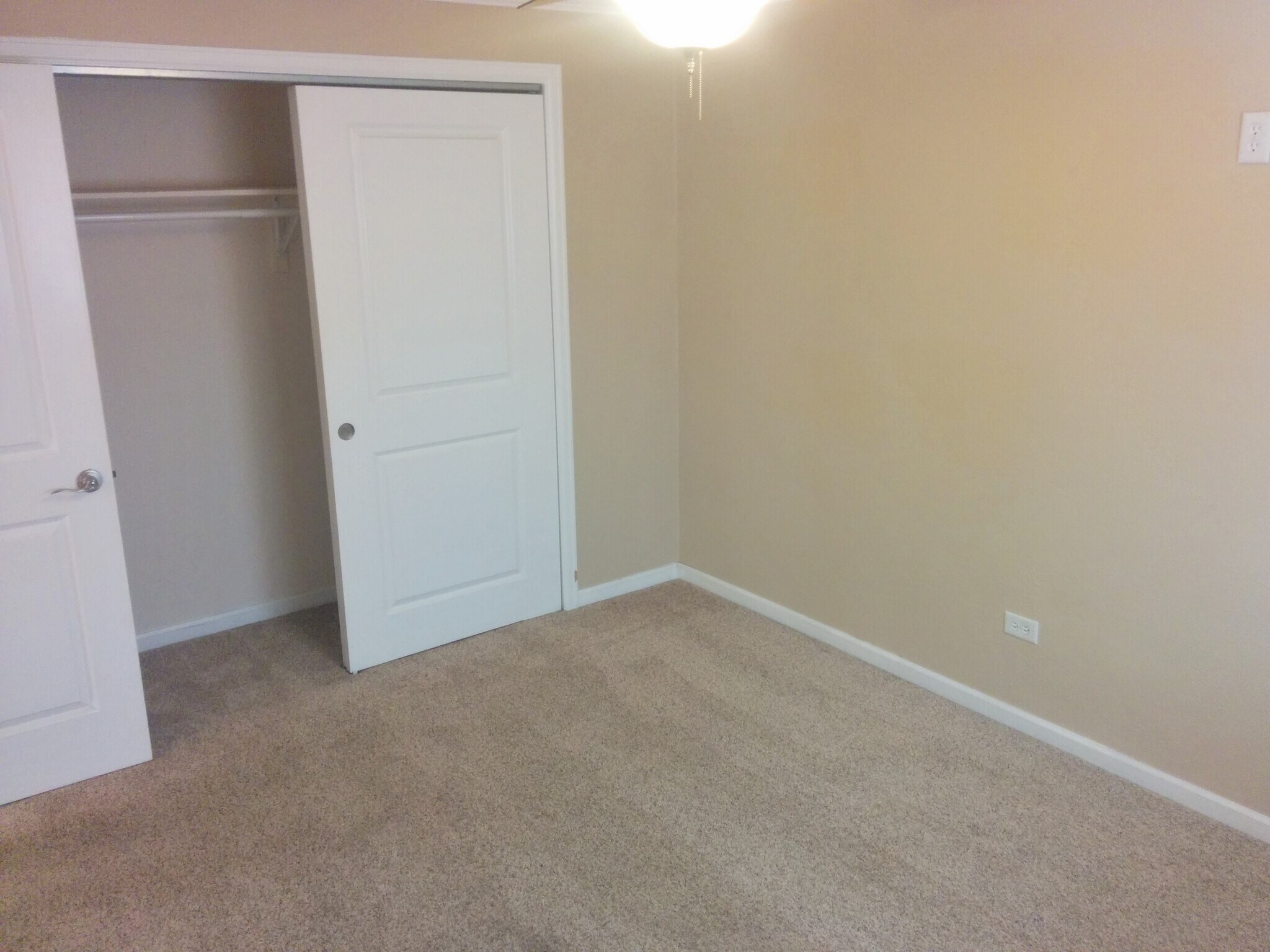 Building Photo - 1330 Elizabeth St